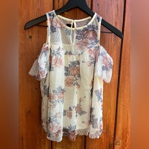 iz Byer| White Floral Blouse